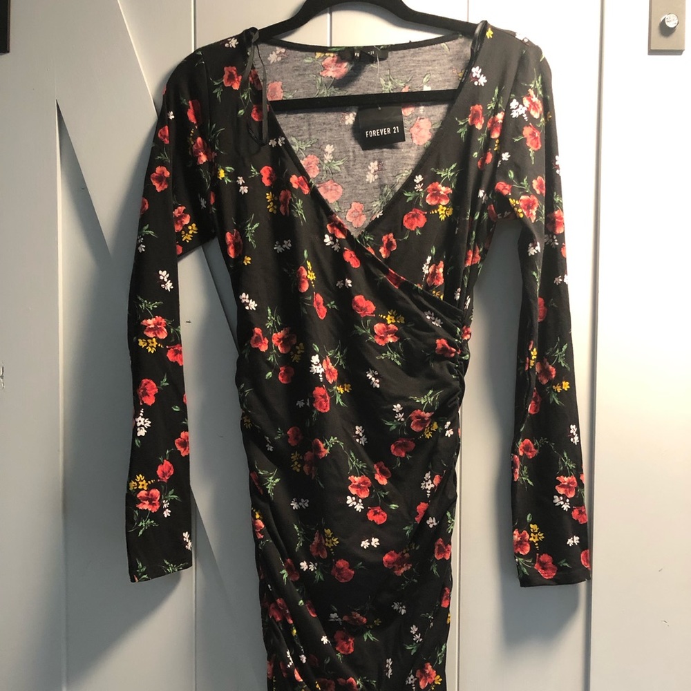 Forever 21 Black Floral Bodycon Dress Size Small